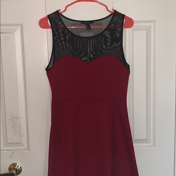 Dress - Picture 1 of 3